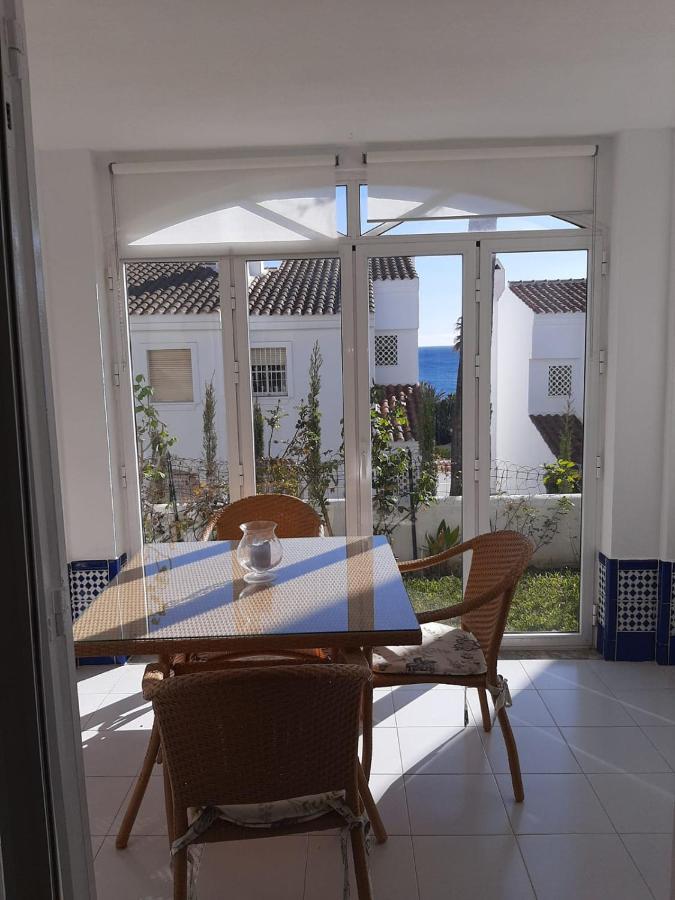 Апартаменты Playa Marina Club Pretty House Малага Экстерьер фото