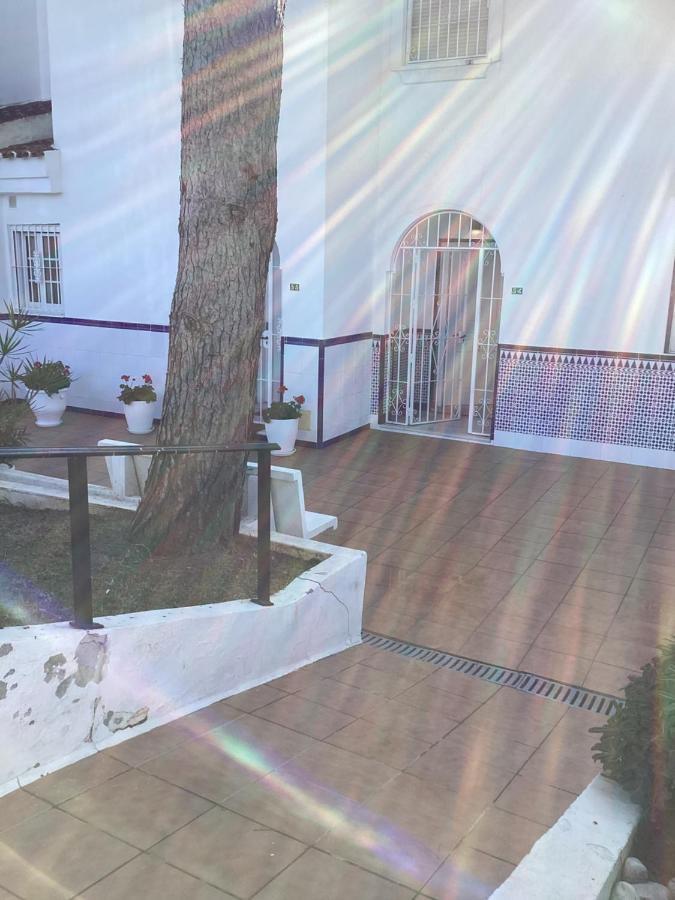 Апартаменты Playa Marina Club Pretty House Малага Экстерьер фото
