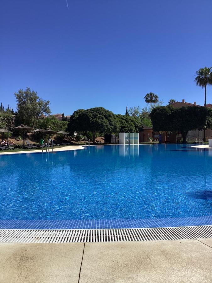 Апартаменты Playa Marina Club Pretty House Малага Экстерьер фото